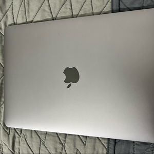13’ MacBook Pro 2017